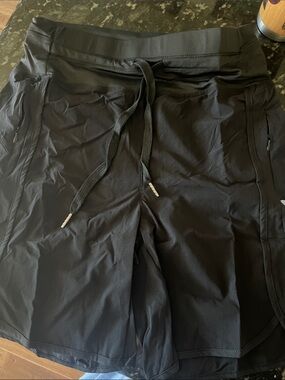Black Athletic Short with Drawstring Waist